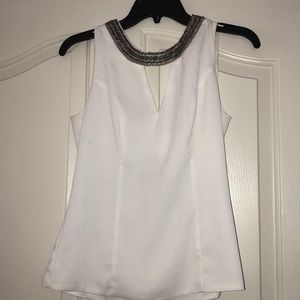 White formal blouse with embezzled collar
